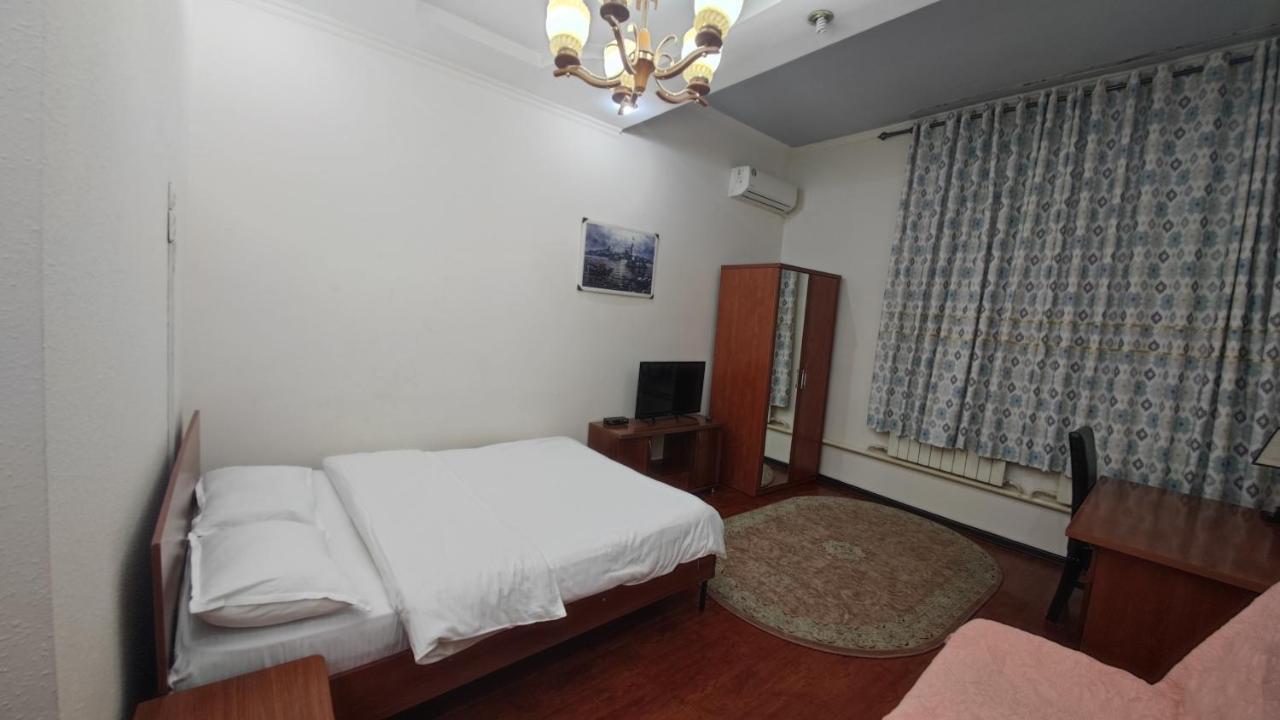 Bishkek Villa Hotel エクステリア 写真