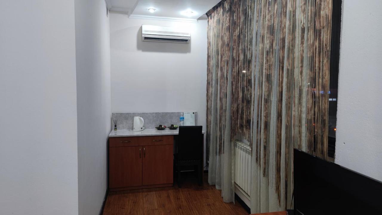 Bishkek Villa Hotel エクステリア 写真