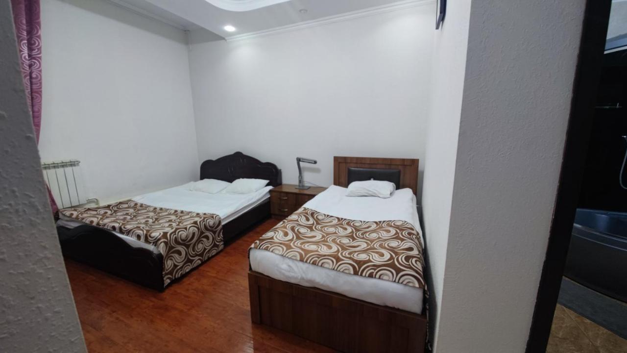 Bishkek Villa Hotel エクステリア 写真