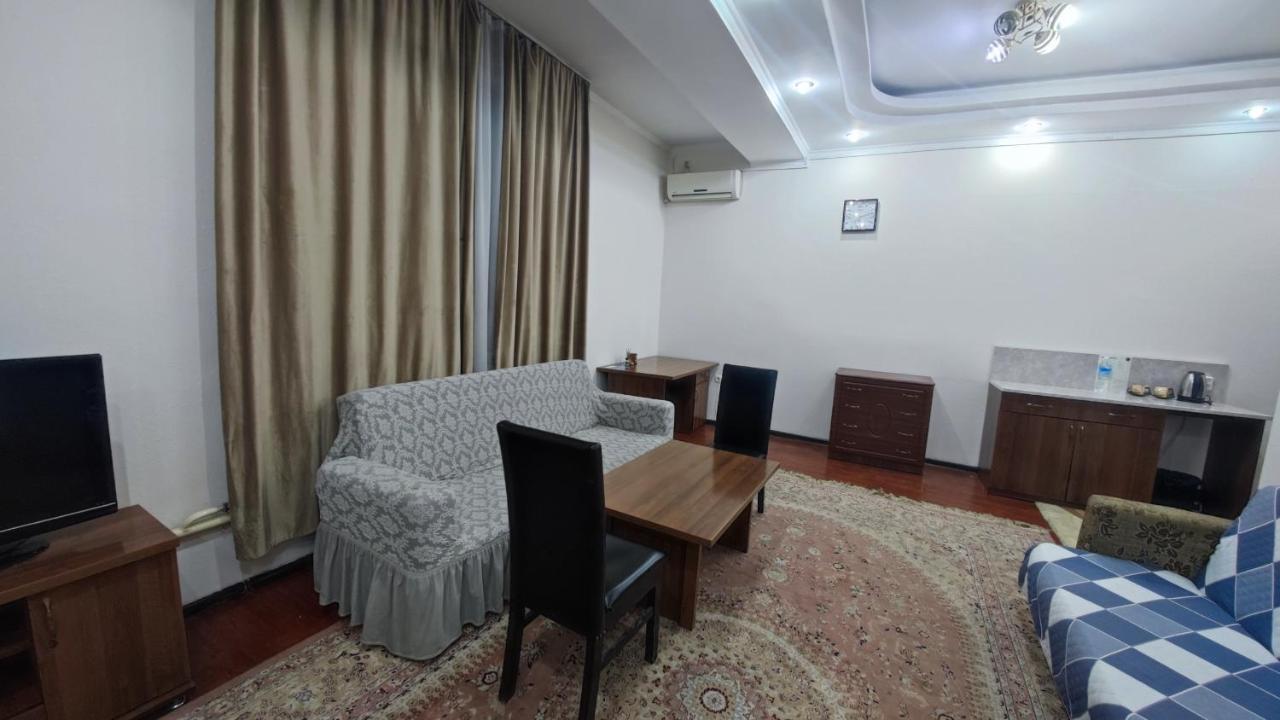 Bishkek Villa Hotel エクステリア 写真