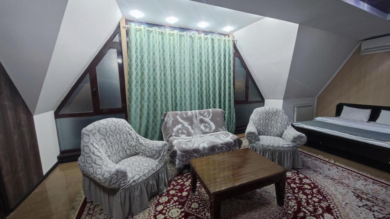 Bishkek Villa Hotel エクステリア 写真